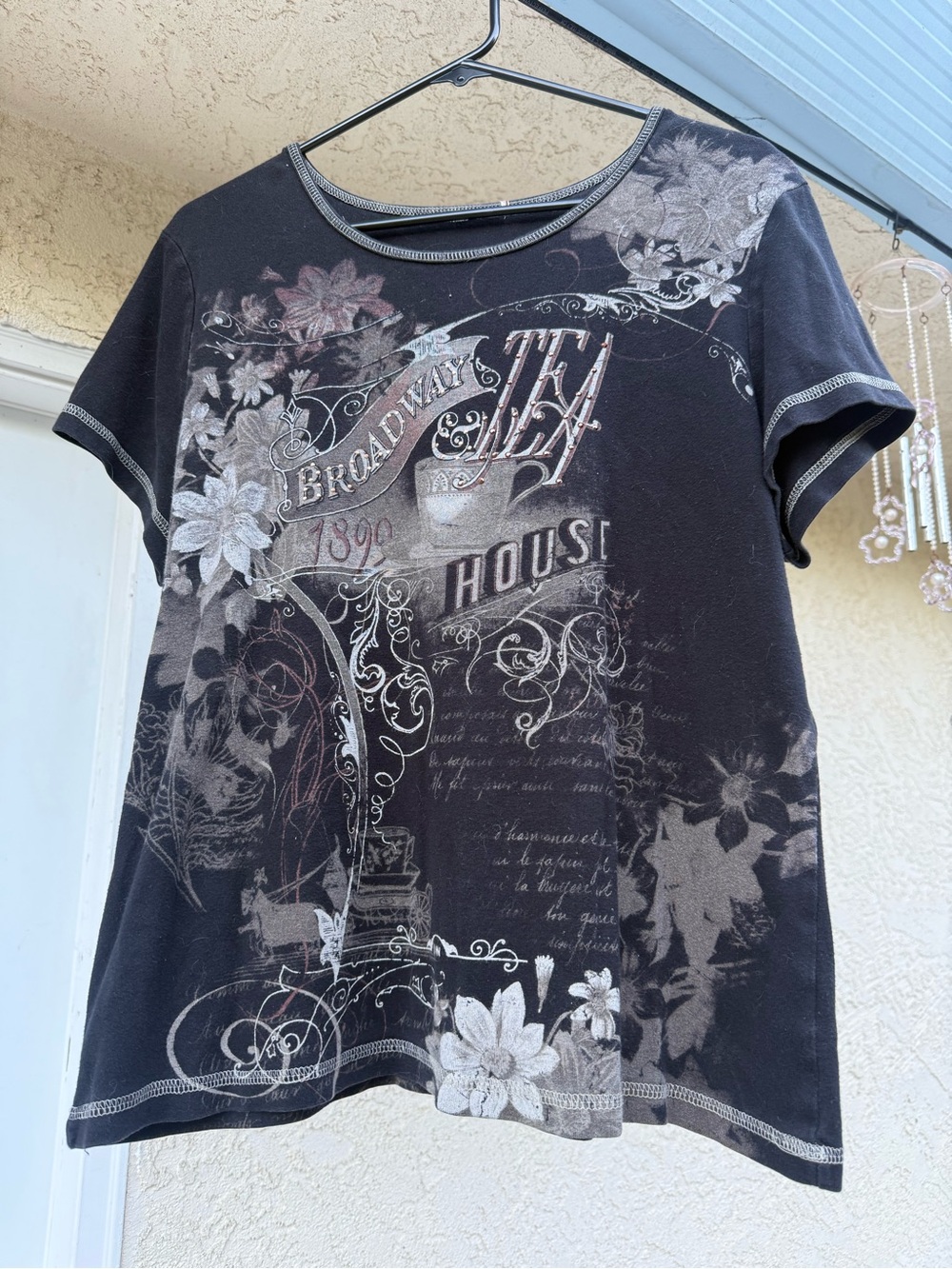 Blue Canyon Clothing Broadway Tea House super adorable top!
